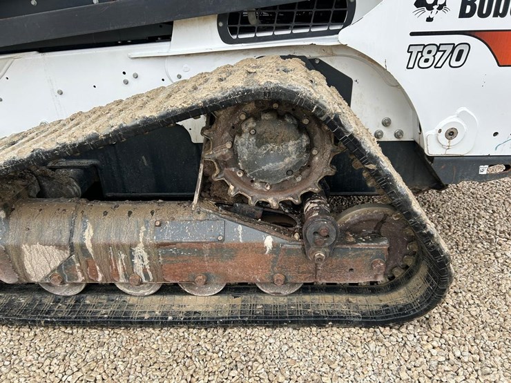 2022-bobcat-t870-image-19