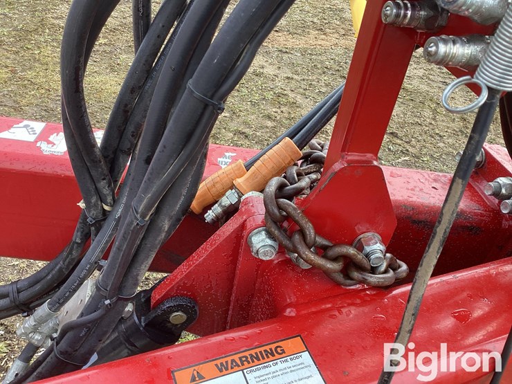 2022-case-ih-475-image-15