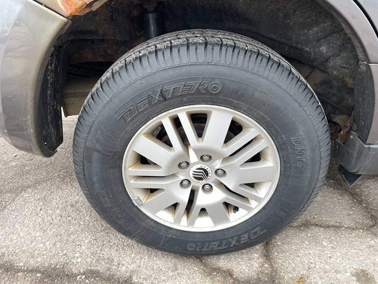 2011-ford-escape-image-71