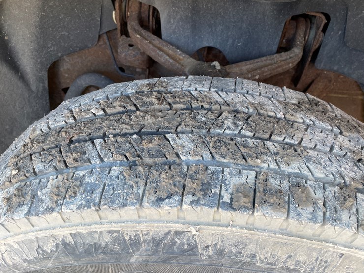 2012-gmc-3500hd-image-10