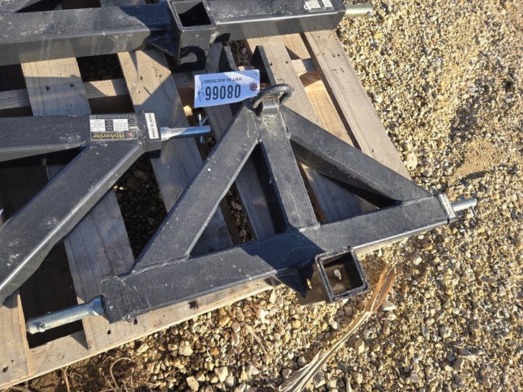 #8066-•-new-wolverine-quick-hitch-w/-2"-trailer-receiver-image-1