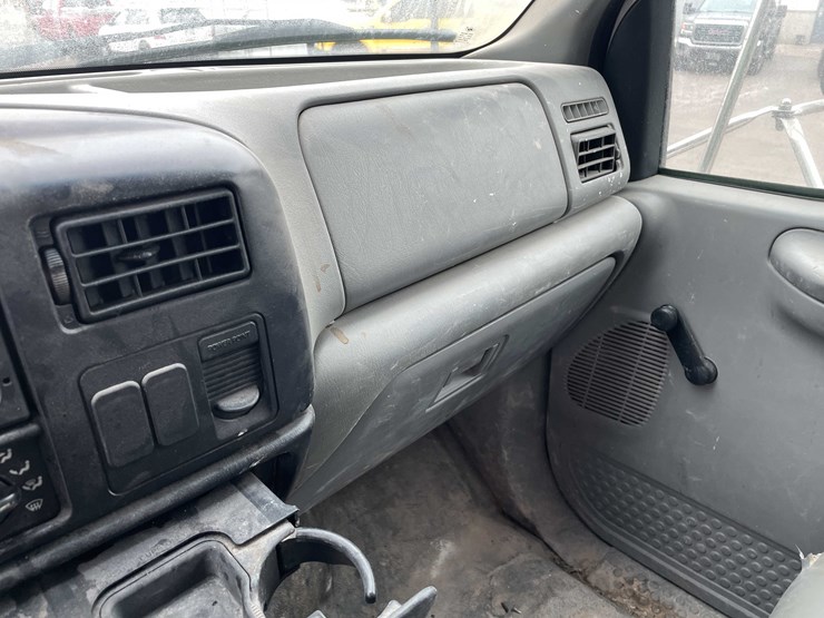 2006-ford-f650-xl-image-59