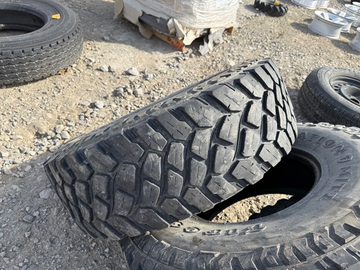 #38646-•-lot-of-(4)-firestone-37x12.5r17-tires-image-8