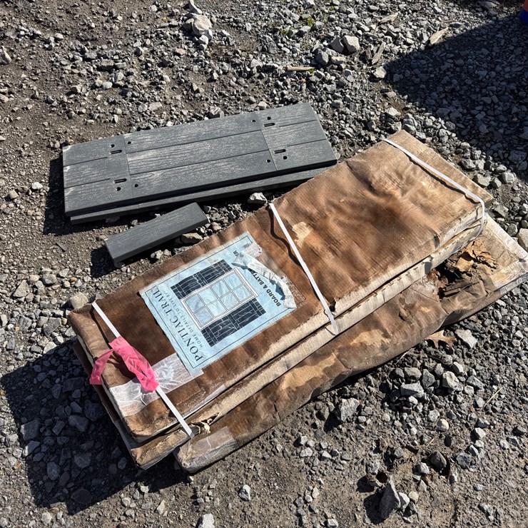 #33306 • Lot of Grey Board & Batten Shutters INV# 33306