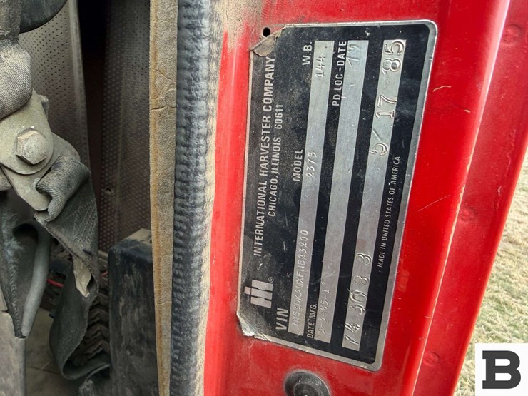 1985-international-s2300-image-53