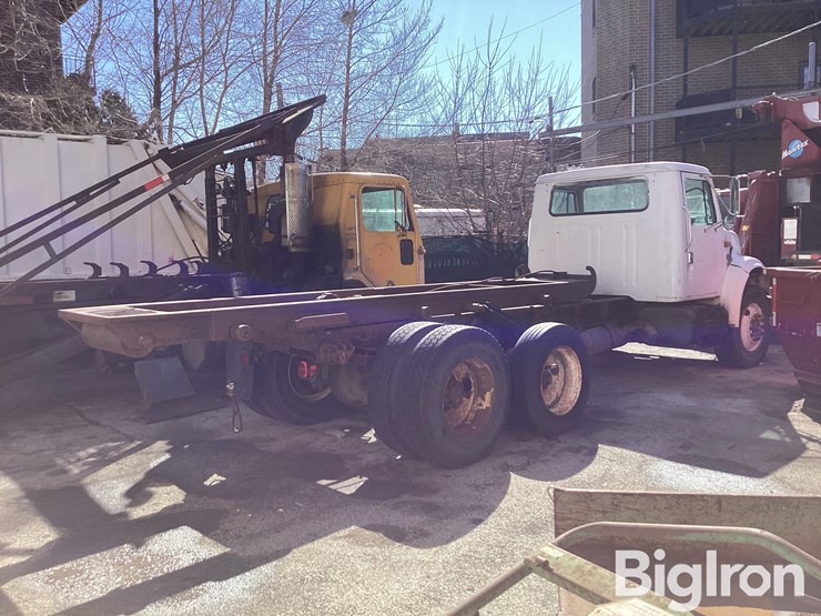 1997-international-4900-image-4