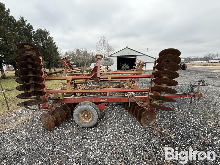 case-ih-3900dh-image-4