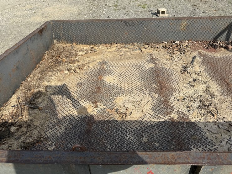 #38649-•-10’-s/a-utility-trailer-image-15