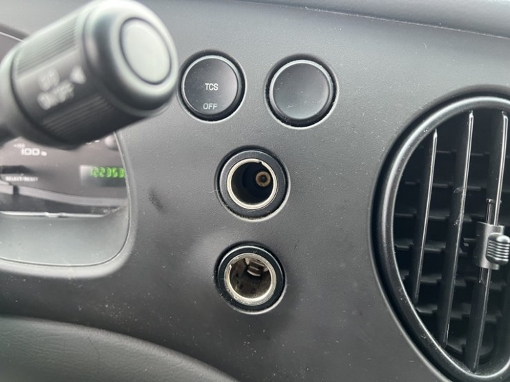 2008-ford-e350-image-28