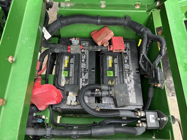 2015-john-deere-r4038-image-71