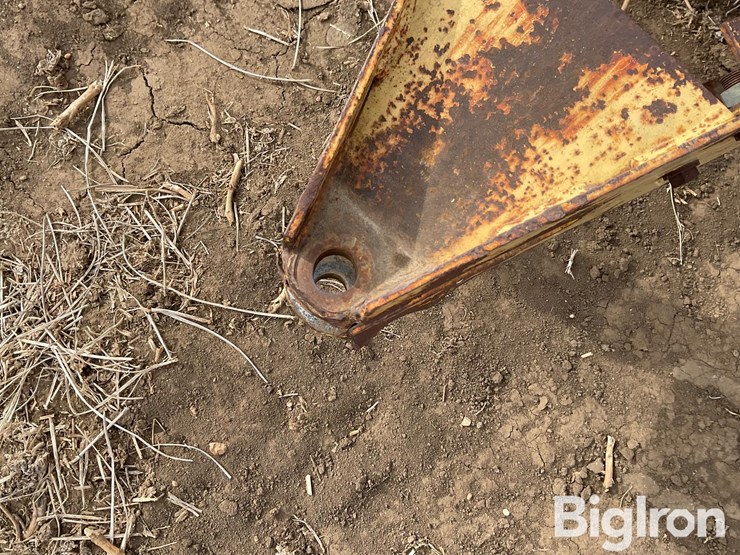 new-holland-791-image-10