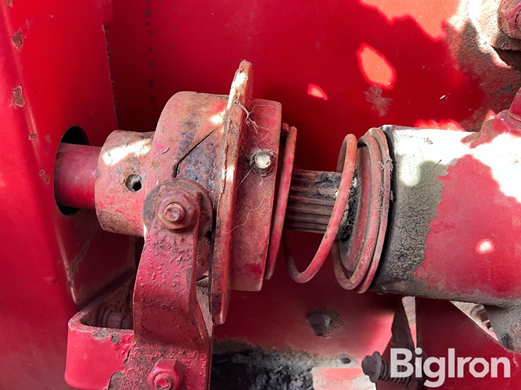 new-holland-791-image-20