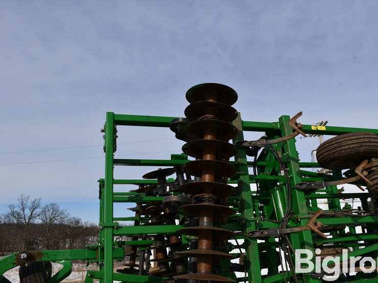 2011-john-deere-2310-image-14