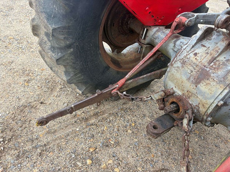 massey-ferguson-35-image-16