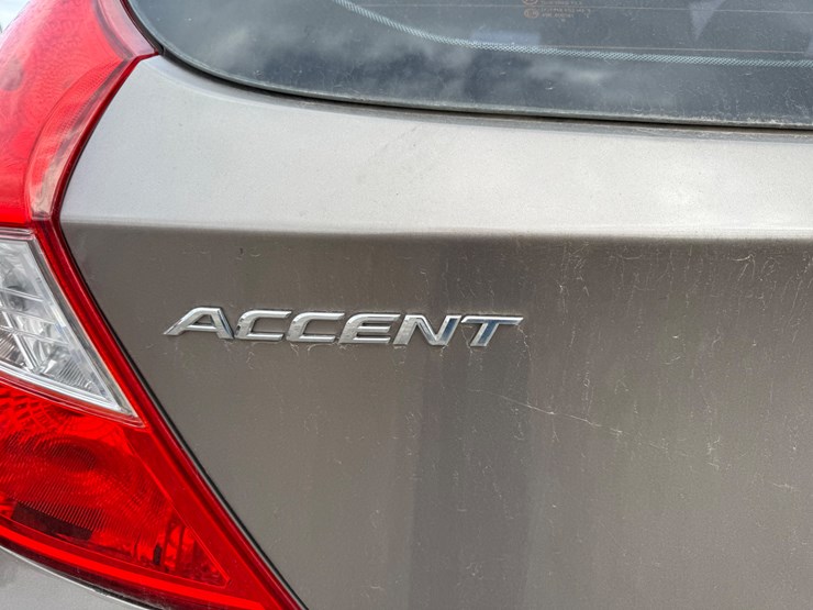 #38615-•-2013-hyundai-accent-sedan-kmhct5ae9du086575-inv#-38615-image-7
