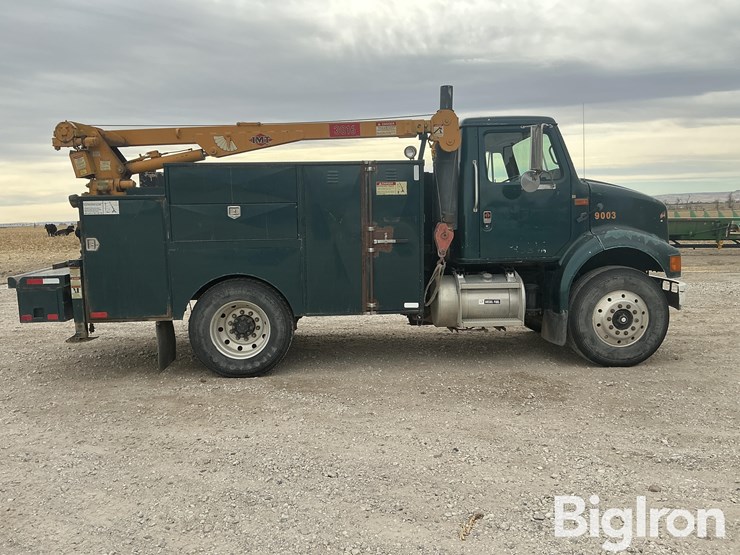 1990-international-8100-image-4