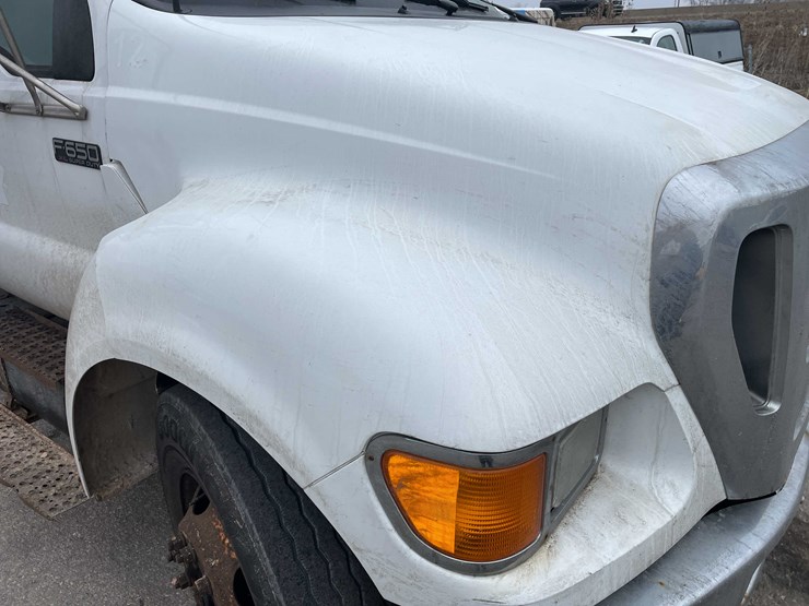 2006-ford-f650-xl-image-15