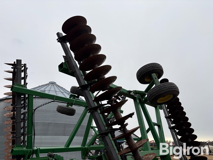 2010-john-deere-637-image-16