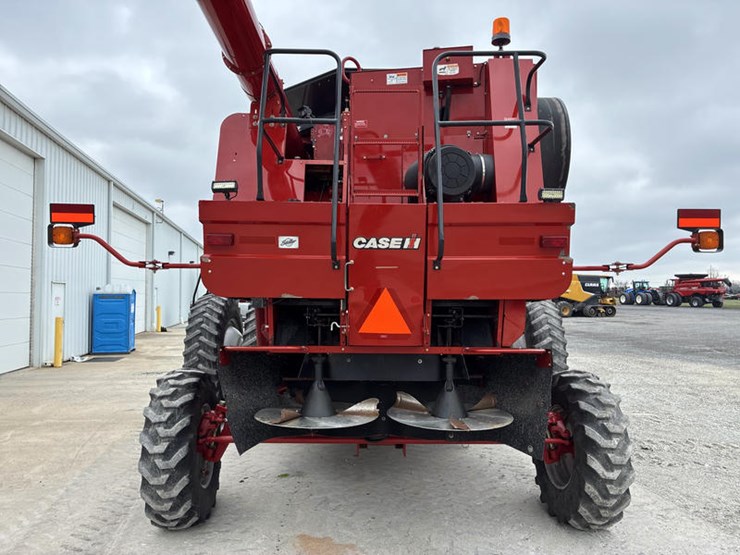 2008-case-ih-2588-image-7