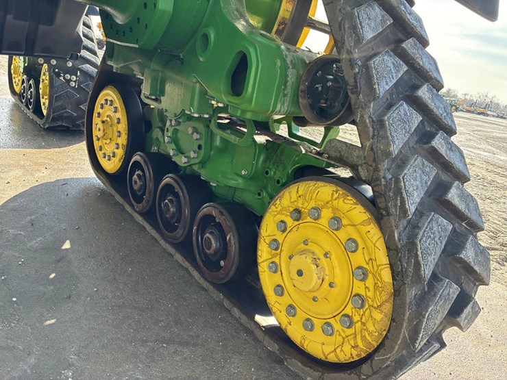 2023-john-deere-8rx-370-image-61