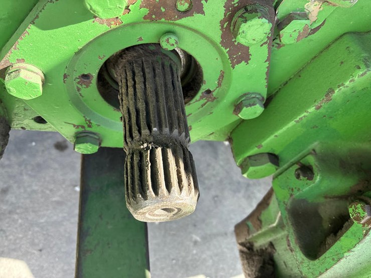 1984-john-deere-4650-image-25