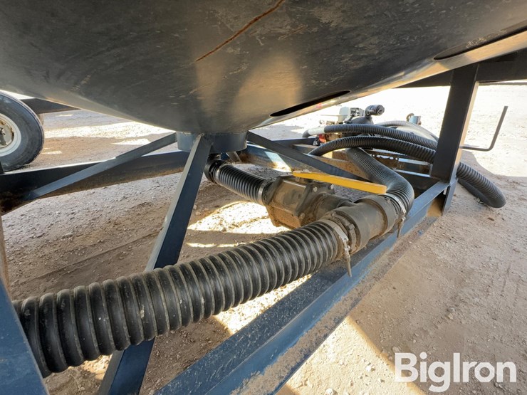 wylie-6000-gallon-double-cone-nurse-tank-trailer-image-9