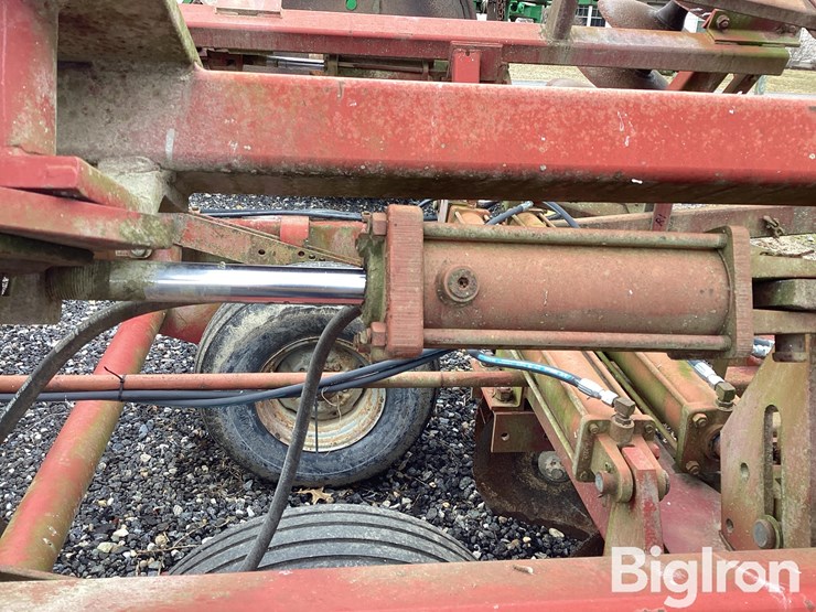 case-ih-3900dh-image-16