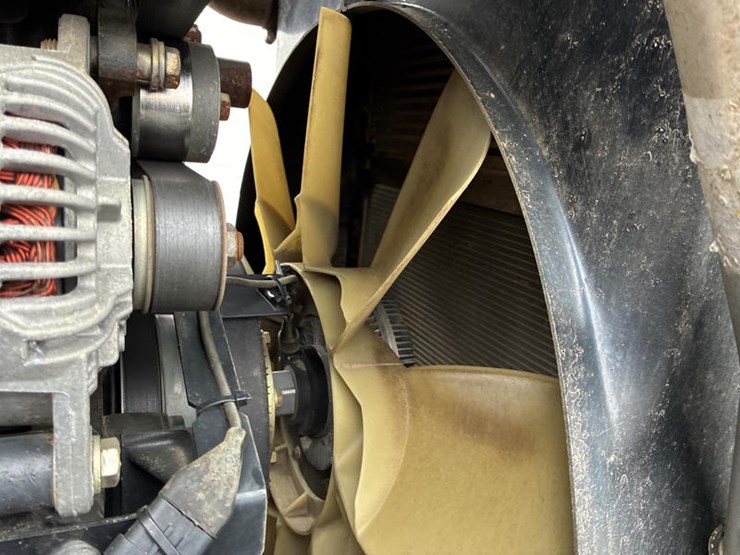 2013-new-holland-t9.505-image-59