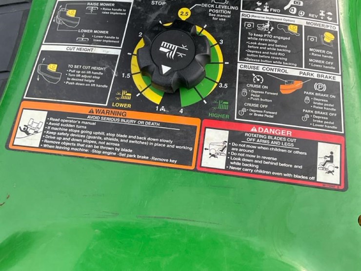 john-deere-x390-image-18