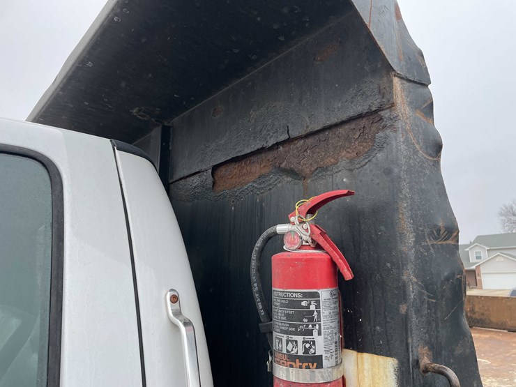 2006-ford-f650-xl-image-41