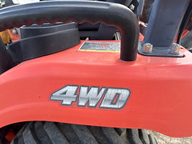 2013-kubota-bx2670-image-10