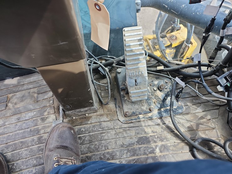 tag-#270,-1995-rotogator-844-sprayer-image-24