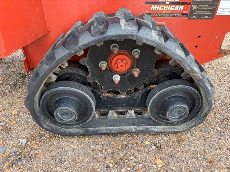 2013-ditch-witch-rt20-image-13