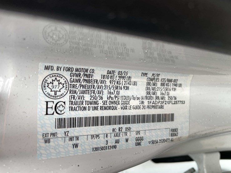 #1428-•-2015-white-ford-focus-se-sedan-(has-wi-title)-image-58