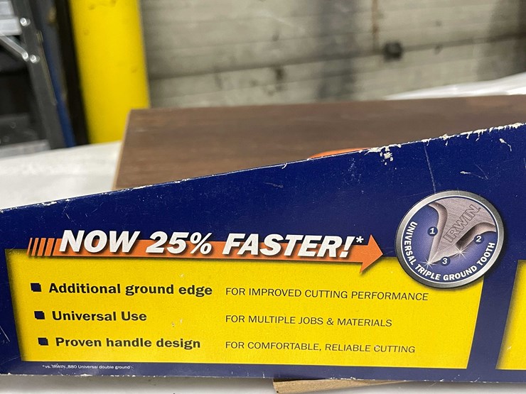 universal-880-image-3