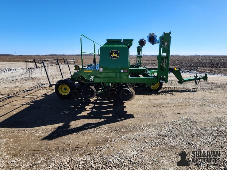 2017-john-deere-1590-image-4