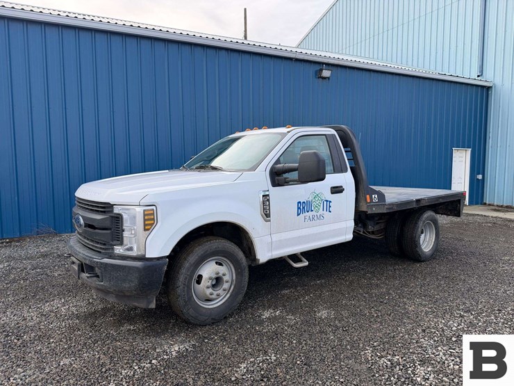 2019-ford-f350-image-2
