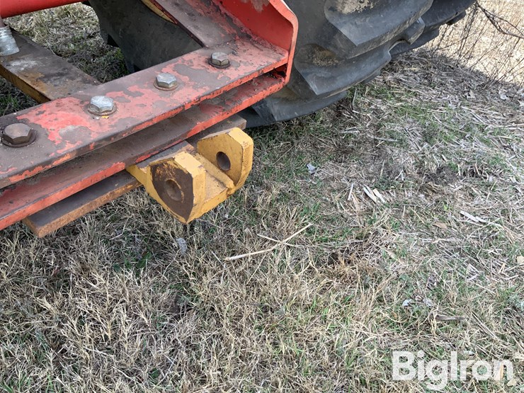 1977-versatile-950-image-11