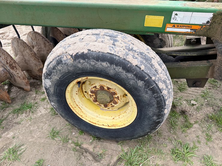 john-deere-25-image-14