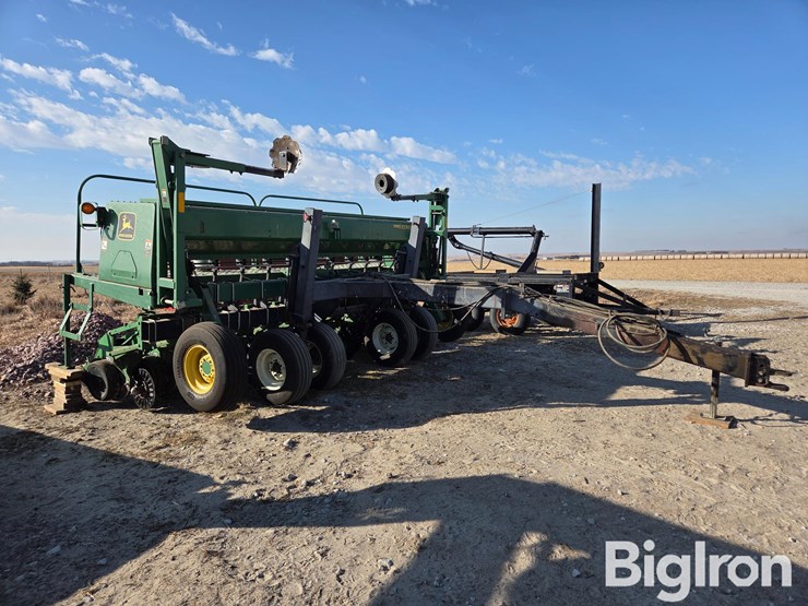 john-deere-1530-image-3