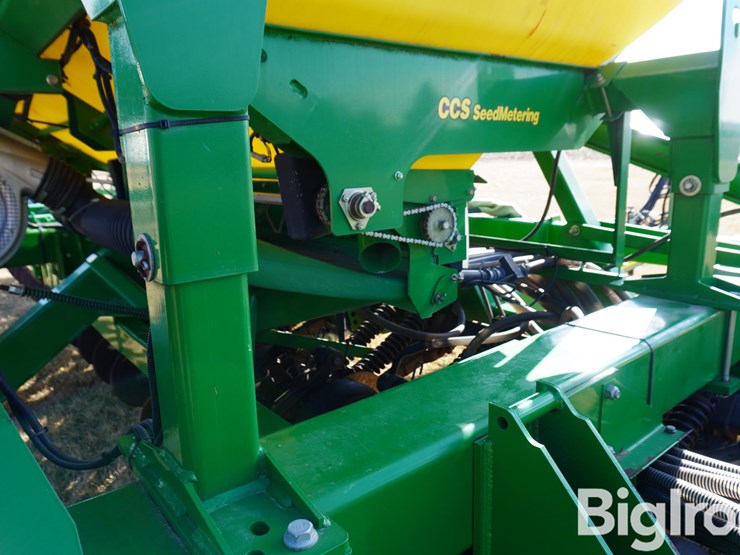 2004-john-deere-1690-ccs-image-16