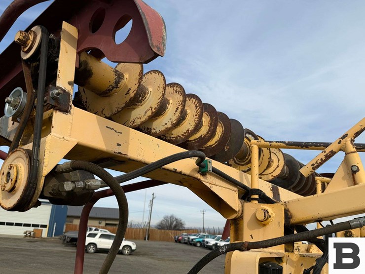 1995-international-915-image-12