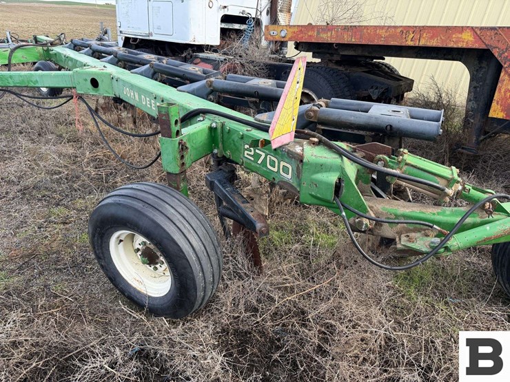 2007-john-deere-2700-image-9