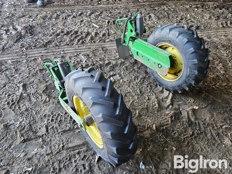 john-deere-7300-image-7