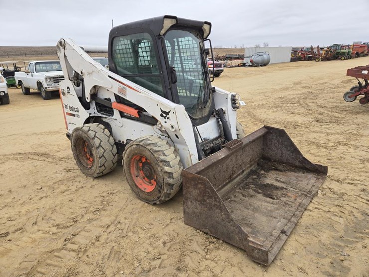 bobcat-s750-image-1