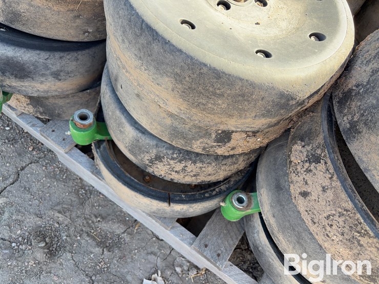 deere-tires-image-12