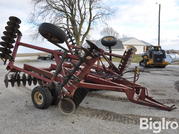 international-490-image-3