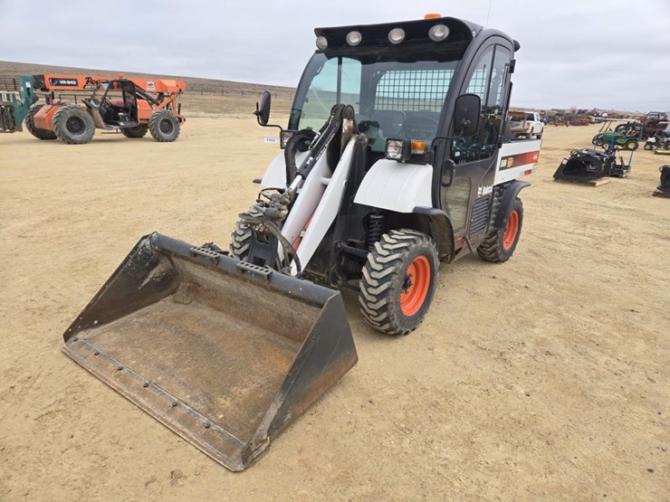 2018-bobcat-toolcat-5600-image-3