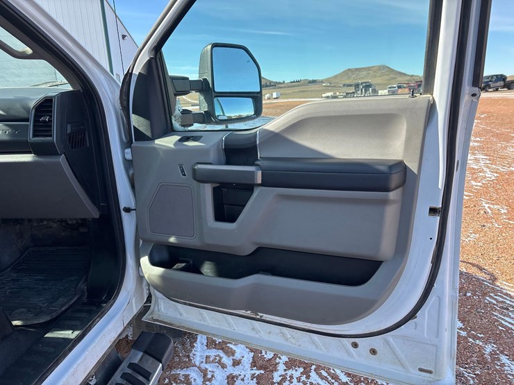 2019-ford-f250-image-16