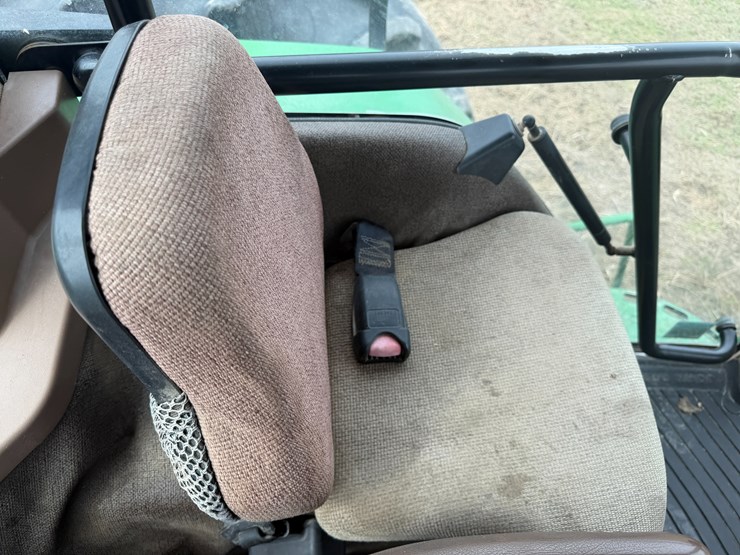 2001-john-deere-8310-image-53